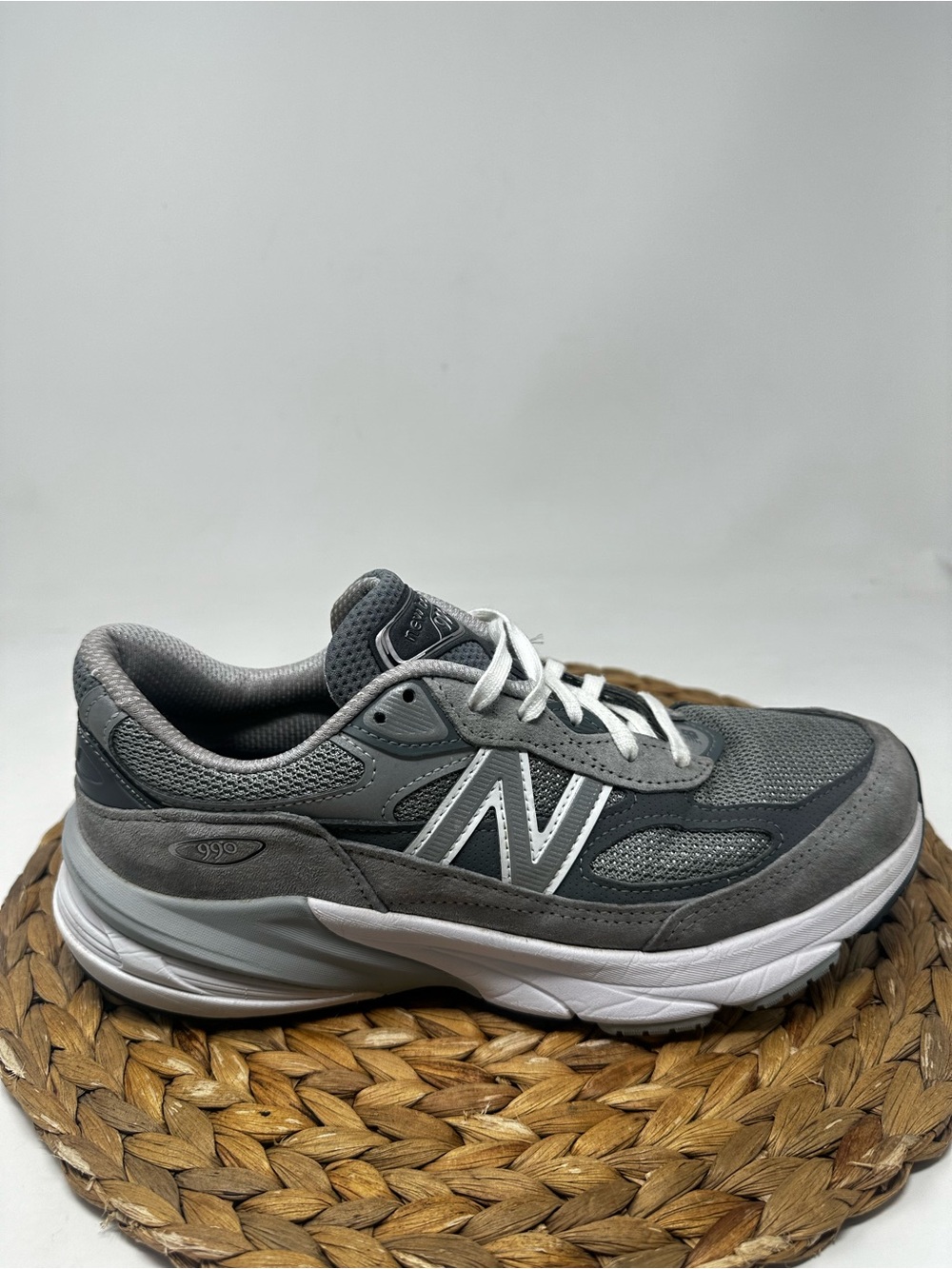 NEW BALANCE 990V6 Sneakers Made In USA Sneakers Grey White Size 8 Men's